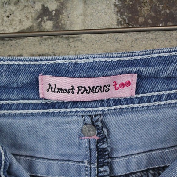 ⭐️Yth Denim 3 for$20⭐️Almost Famous Too Light Blue Denim Cute Patches Girls 12 - Picture 10 of 11